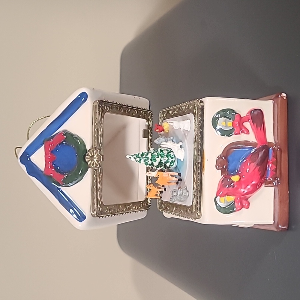 Mr Christmas Music Box Ornament Tree Animals Jingle Bells Red Bird House